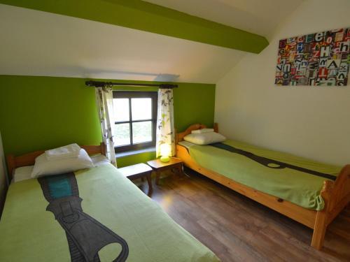 Au Pied Du Grand Ch�ne