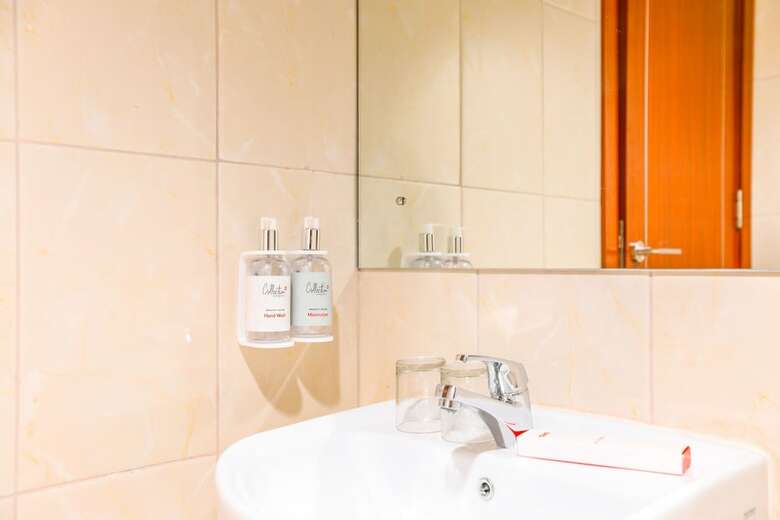 Hotel Collection O 16 Vittoria Residence