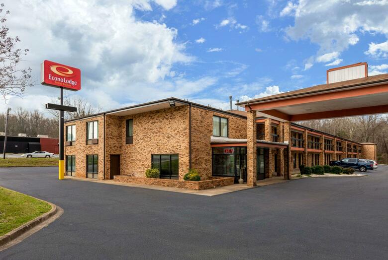 Motel Econo Lodge Inn & Suites