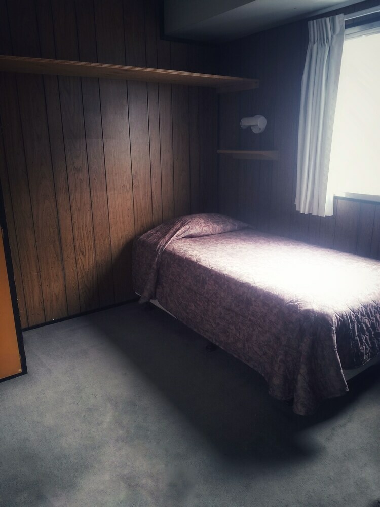 Hotel Valdez Airport Mancamp