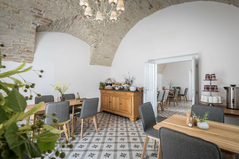 Hotel Na Km�n?