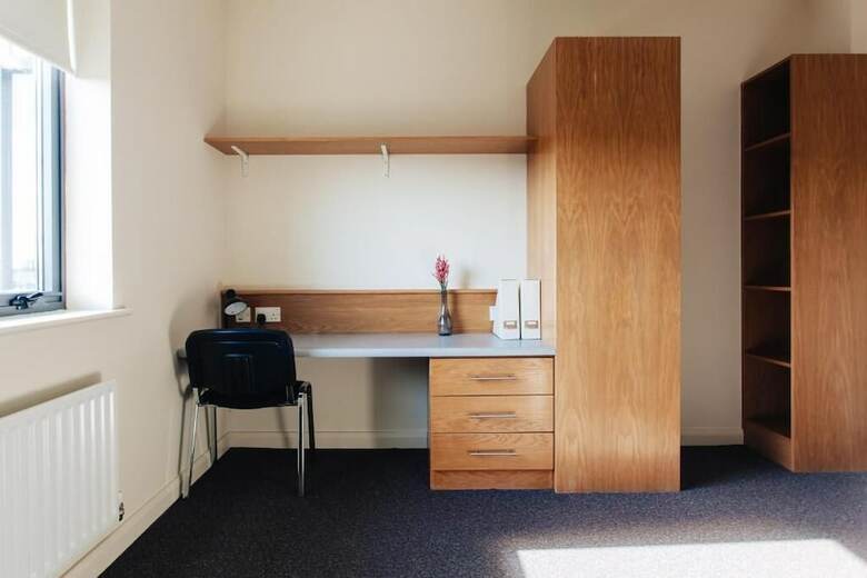 Aparthotel Dcu Apartments