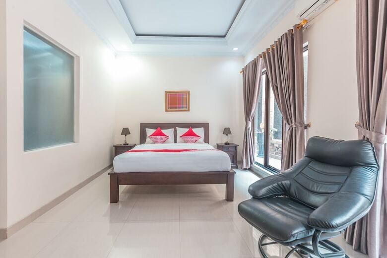 Hotel Oyo 1667 Wisma Lux Barkah