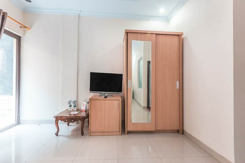 Hotel Oyo 1667 Wisma Lux Barkah