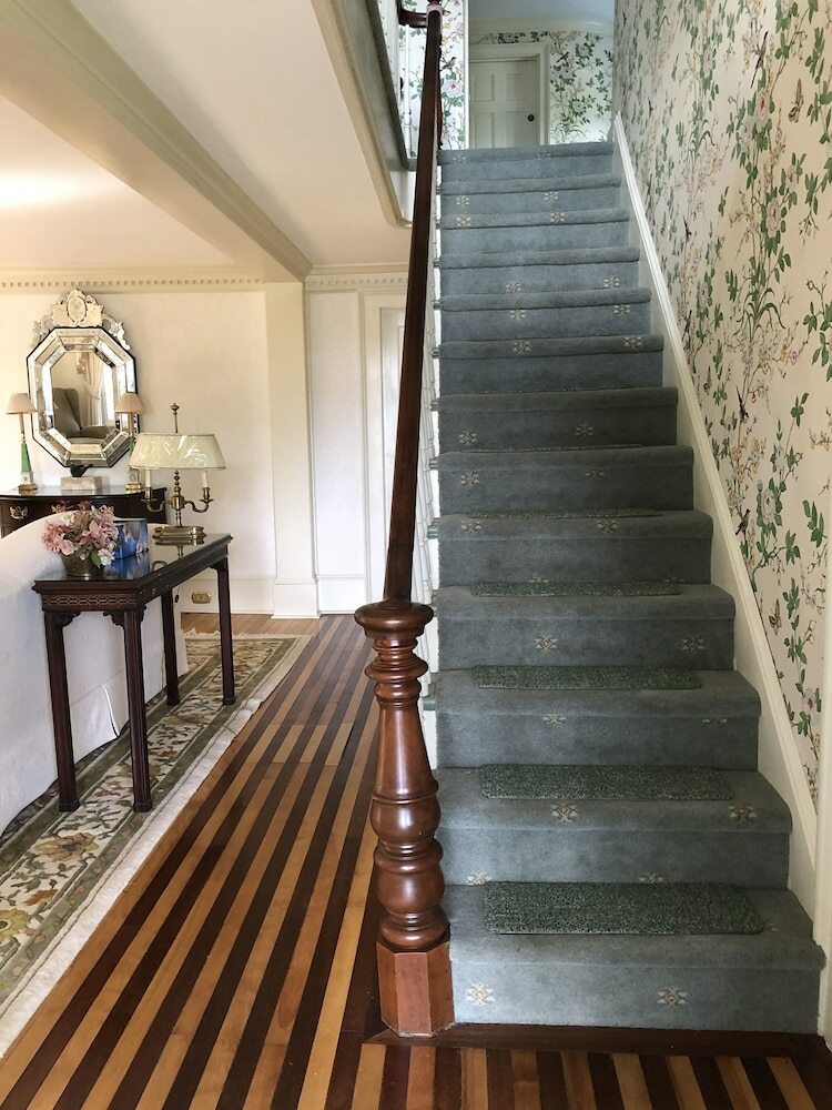 Aiken Manor B&B Llc