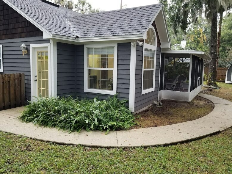 Mimosa Cottage
