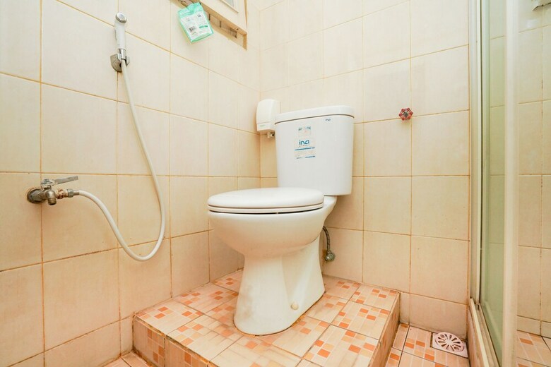 Hostal Oyo 1346 Sinergi Hotel Gresik
