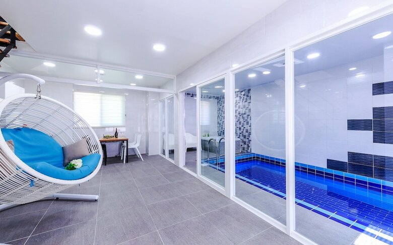 Hotel Ruhen Poolvilla