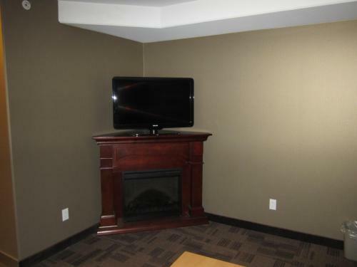 Hotel Woodlands Inn & Suites