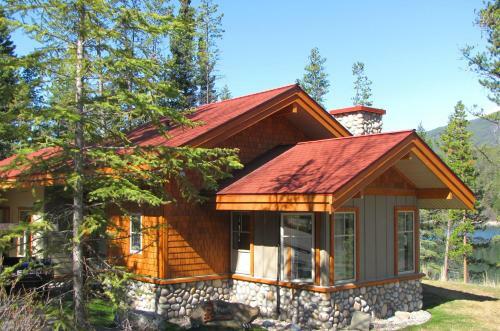 Hotel Patricia Lake Bungalows