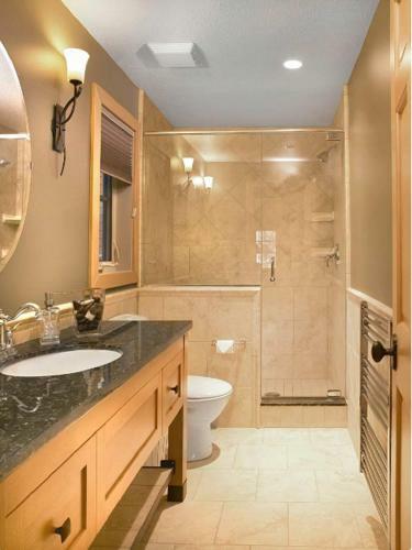 Hotel Patricia Lake Bungalows