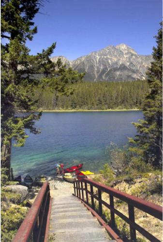 Hotel Patricia Lake Bungalows