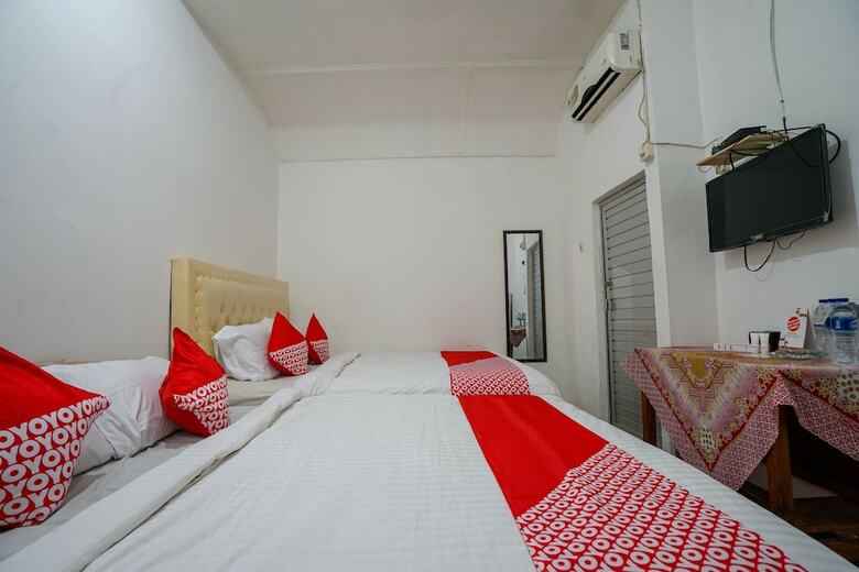 Oyo 1216 Hotel Sejati
