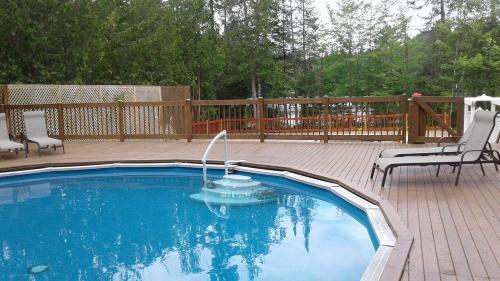 Hotel Le Petit Lac Sainte-ad�le