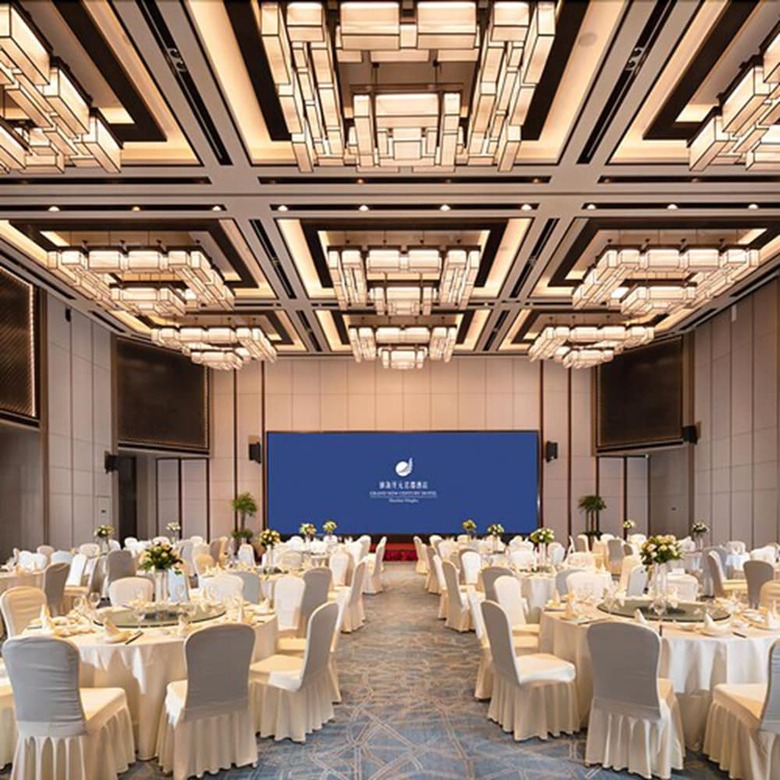 New Century Hotel Zhenhai