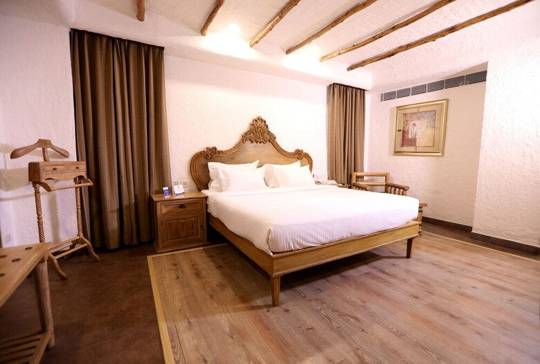 Hotel Shravanthi Sarovar Portico