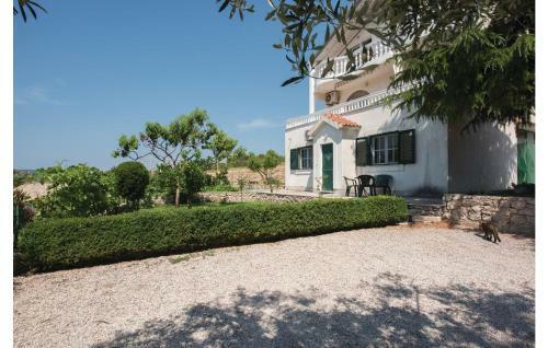 One-bedroom Apartment In Sibenik