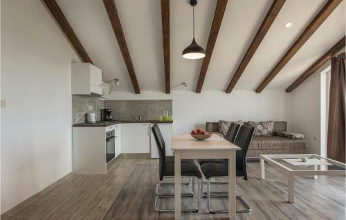 One-bedroom Apartment In Sibenik