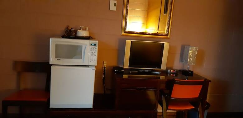 Pine Grove Motel