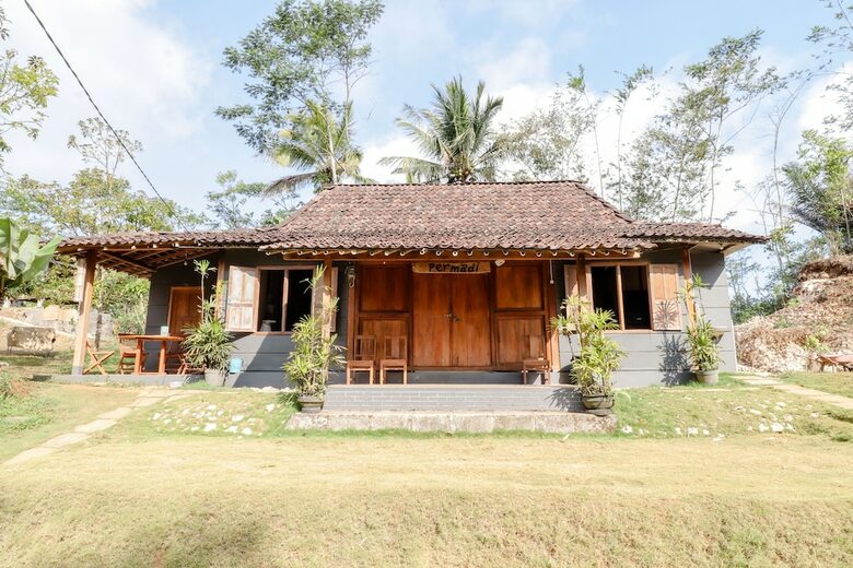 Hotel Omah Watu Blencong
