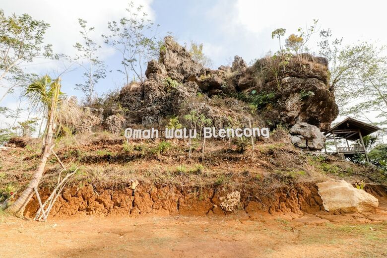Hotel Omah Watu Blencong