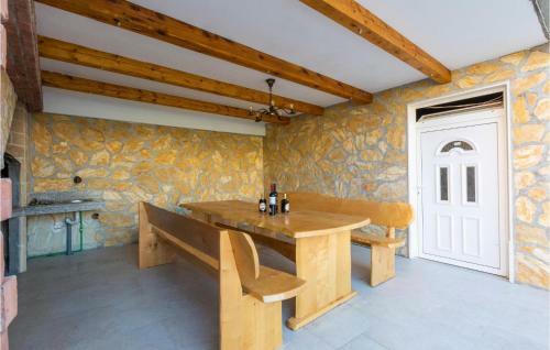 One-bedroom Apartment In Podstrana