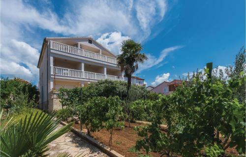 One-bedroom Apartment In Pirovac