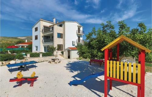 Three-bedroom Holiday Home In Plano