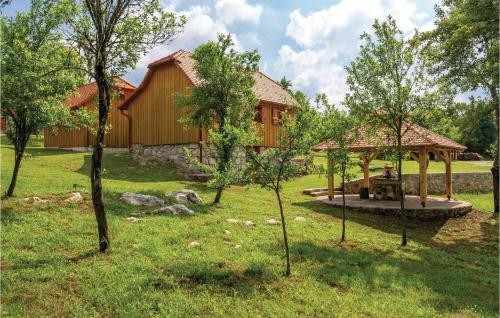 Two-bedroom Holiday Home In Perusic