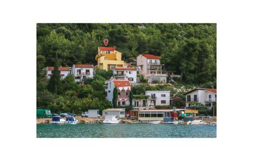One-bedroom Apartment In Ploce
