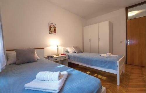 Two-bedroom Apartment In Ploce
