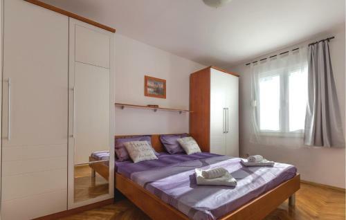 Two-bedroom Apartment In Ploce