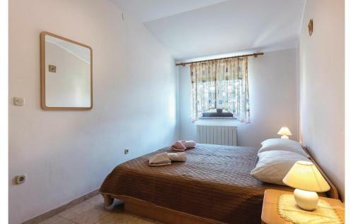 Two-bedroom Apartment In Peruski