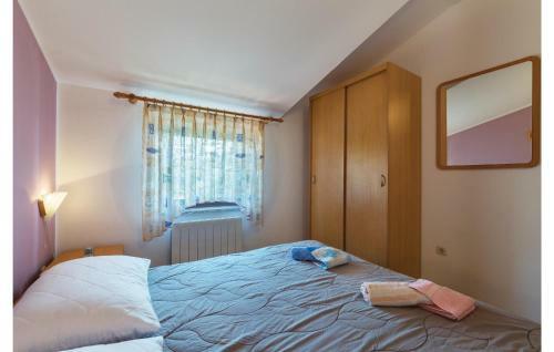 Two-bedroom Apartment In Peruski