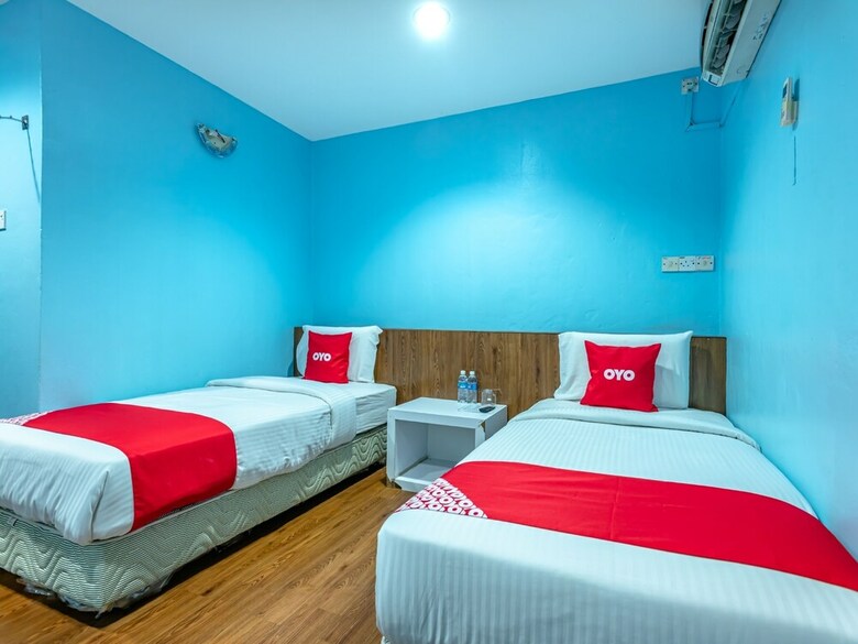 Oyo 89567 Mostyn Hotel