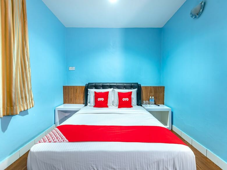 Oyo 89567 Mostyn Hotel