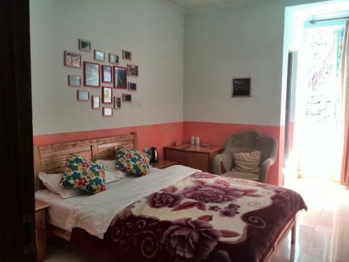 Dengba Hostel Danba