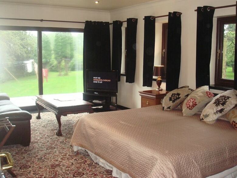 Hotel Foxwood Guest House