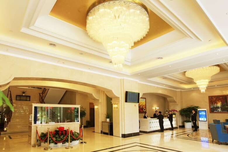 Liangchen Meijing Hotel