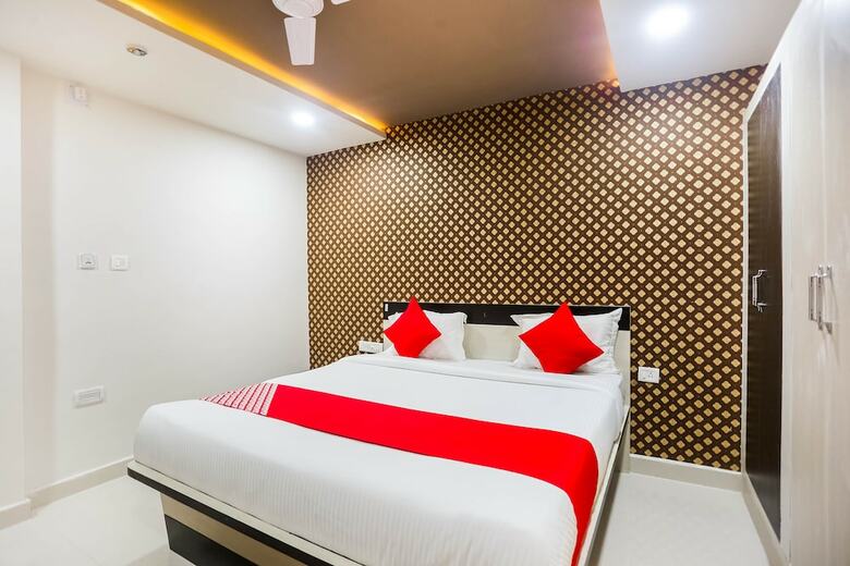 Apartamentos Oyo 47488 Hotel Keshmin