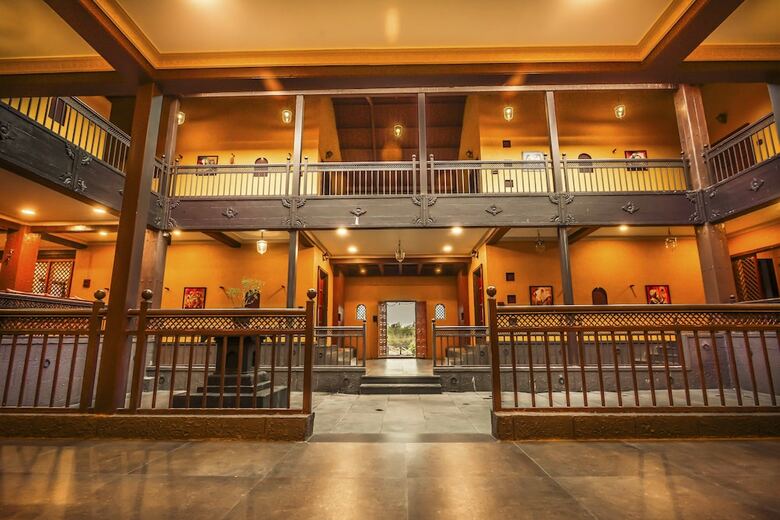 Hotel Patil Wada