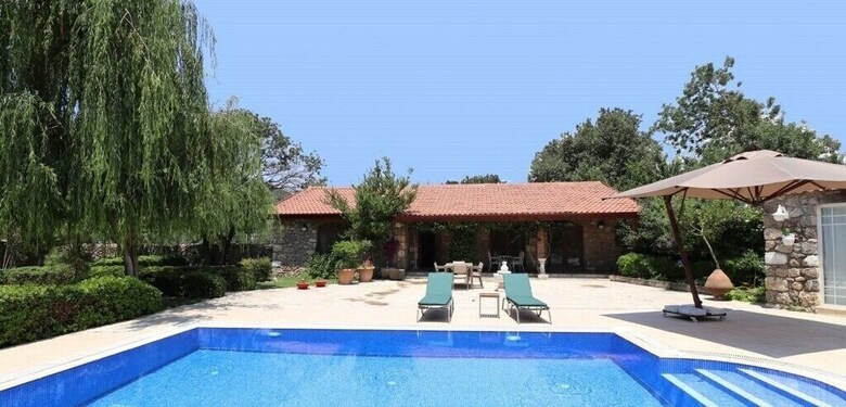 Villa Bln1 By Joylettings