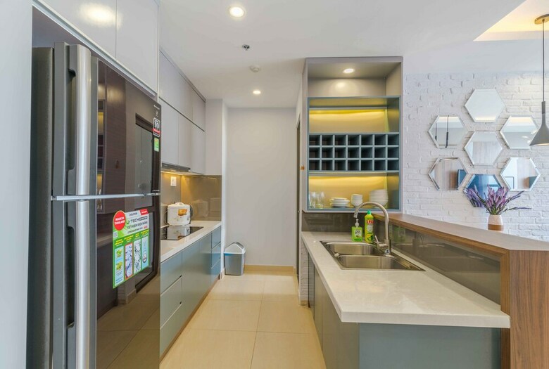 Pt Rivergate Apartment