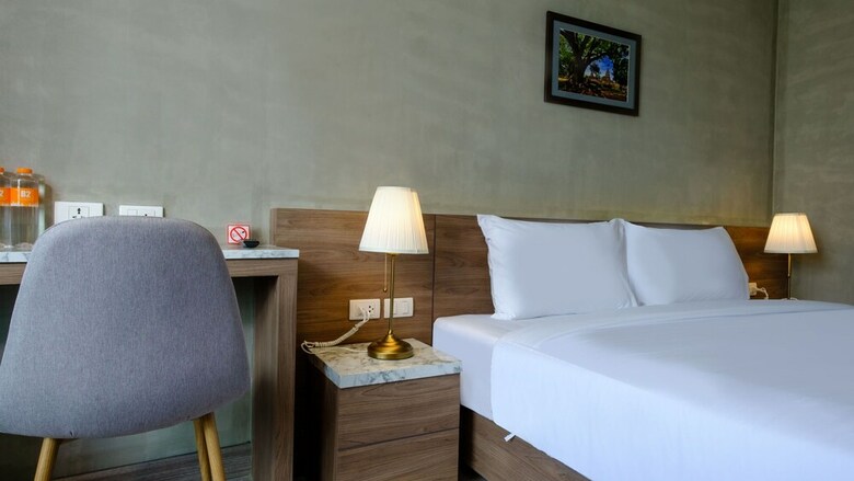 B2 Korat Premier Hotel