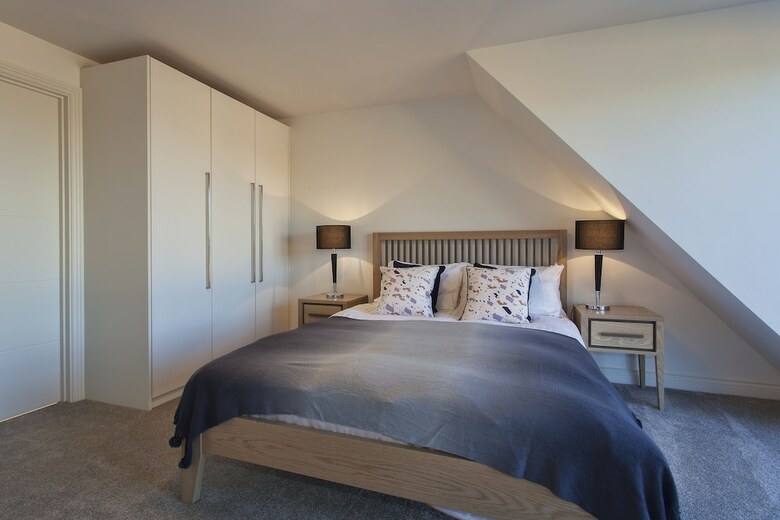 Charles Hope Apartments Heathrow South