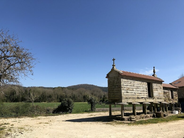 Hostal Albergue Ponte Olveira