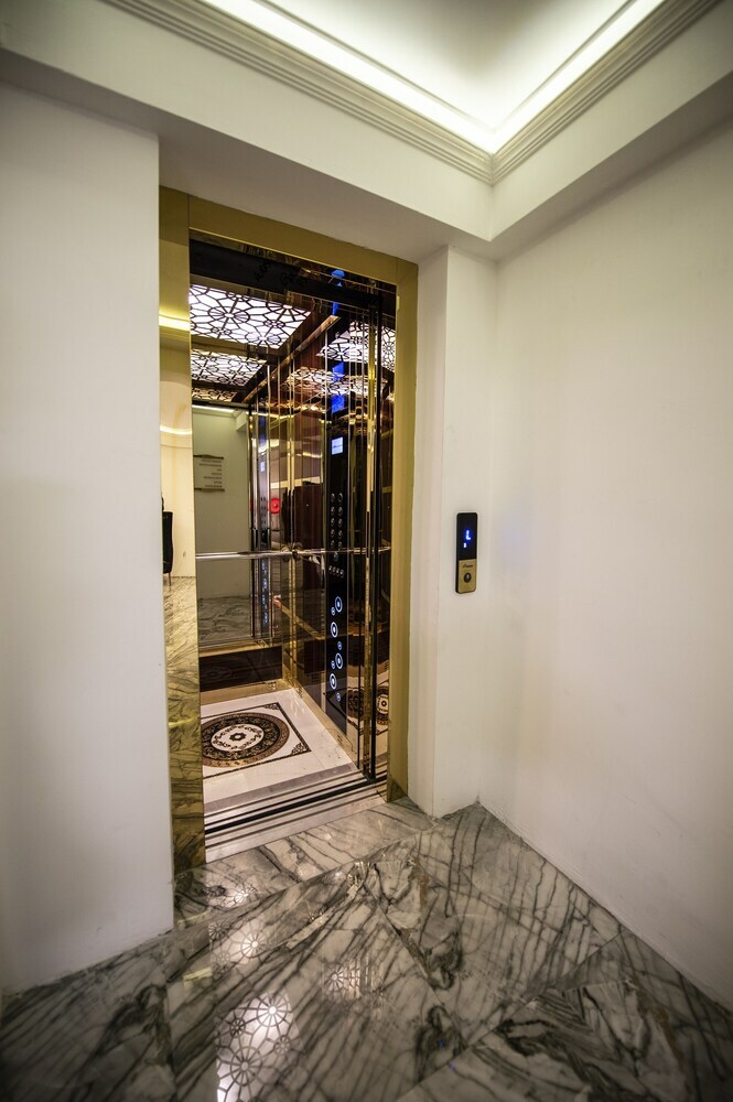 Hotel We Residence
