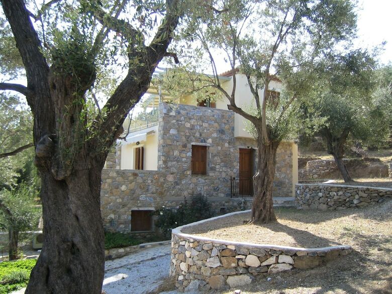 Hotel Gera's Olive Grove