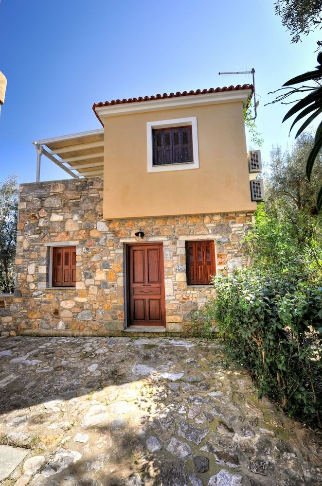 Hotel Gera's Olive Grove