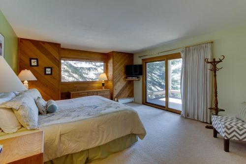 Sunburst Family Getaway